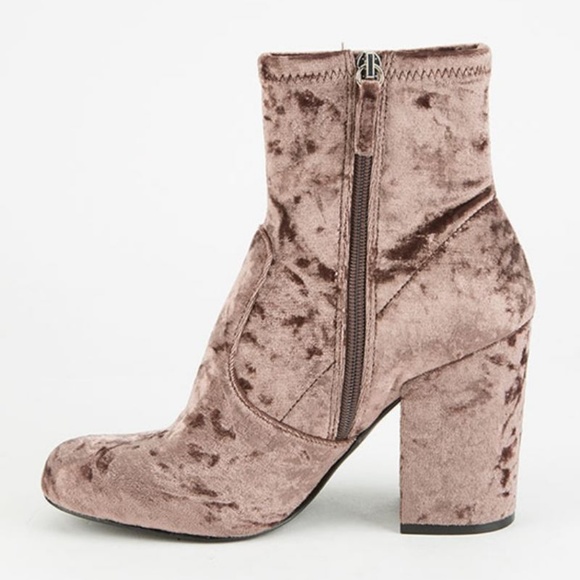 Steve Madden Mushroom Velvet Gaze Bootie - Picture 5 of 6